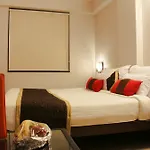 Rnb R K Palace